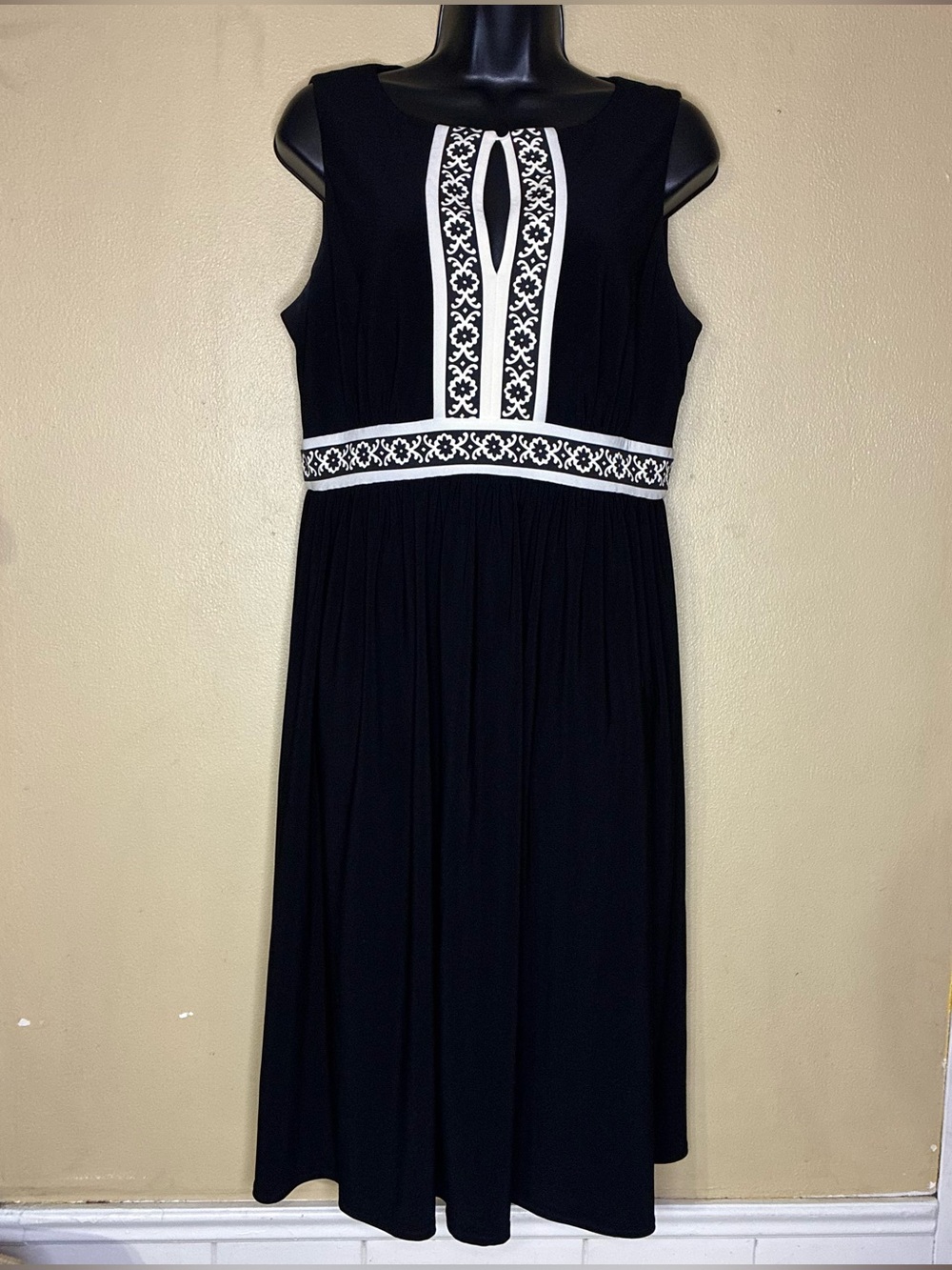 Jessica Howard Black Dress with White Embroidered Trim